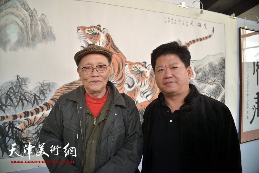 孙长康、林枫在画展现场。