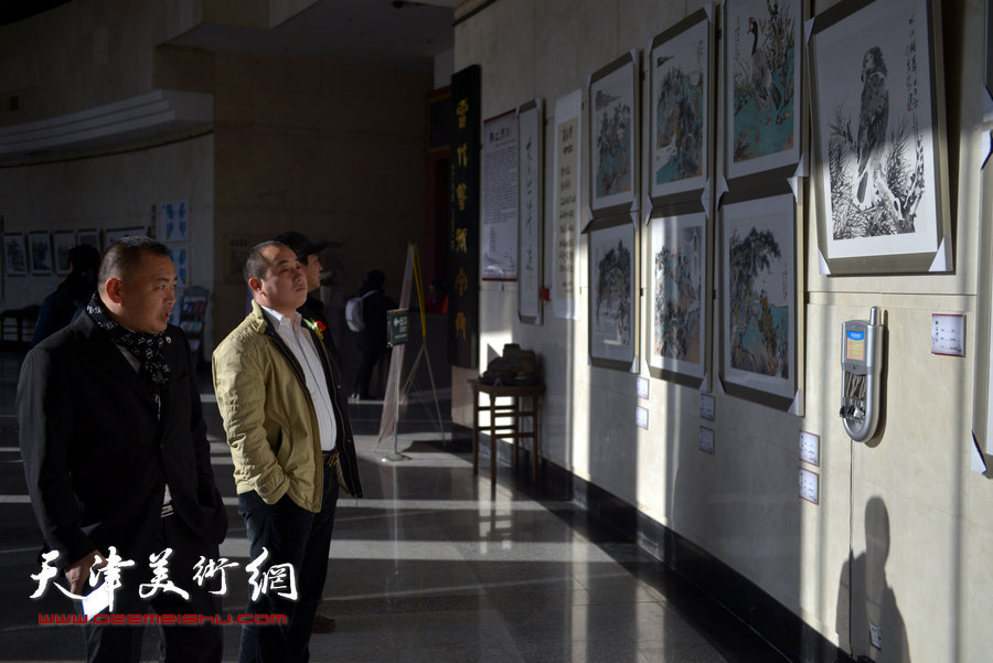 “无上清凉—贾冰吾、柴博森、闫勇中国画展”12月20日在青岛市博物馆开幕。