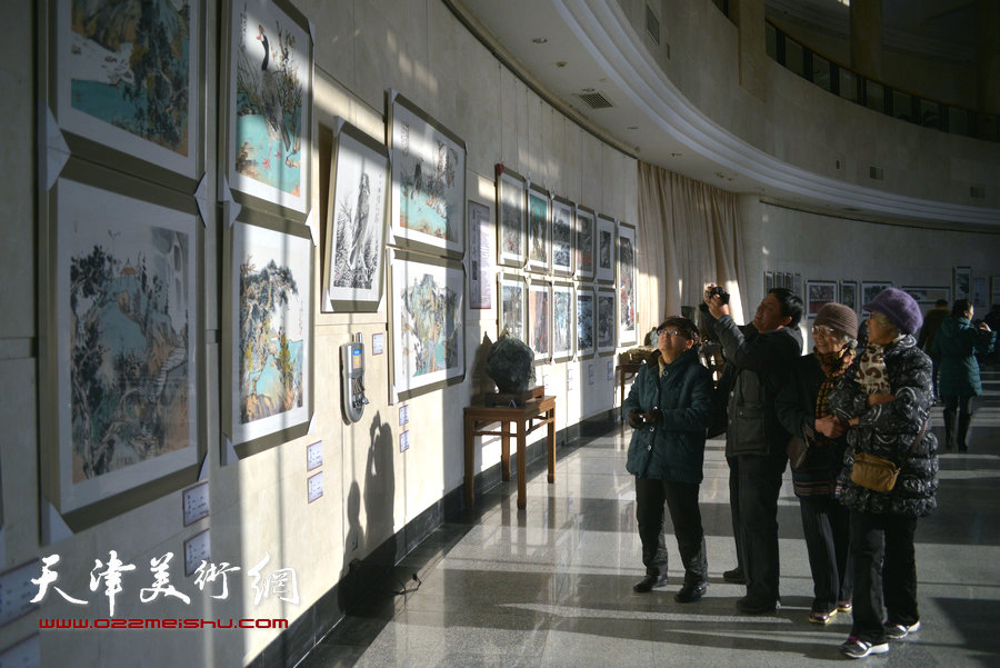 “无上清凉—贾冰吾、柴博森、闫勇中国画展”12月20日在青岛市博物馆开幕。