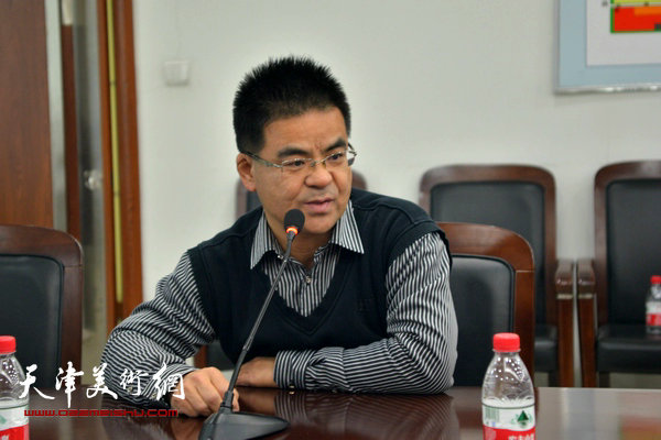 李向前总经理代表昊安安全卫生评价监测有限公司欢迎书画家的到来