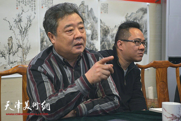 青年画家何宁山水画研讨会2月7日举行，图为王其华。