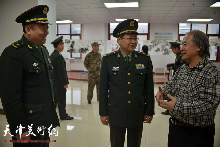 天津市美术家协会主席团成员到天津警备区军营连队慰问