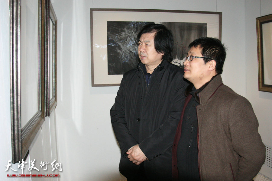 “高情深致—白鹏绘画作品展”开展，图为