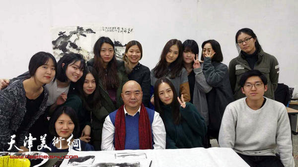 著名书画家尹沧海赴韩国首尔东国大学讲学