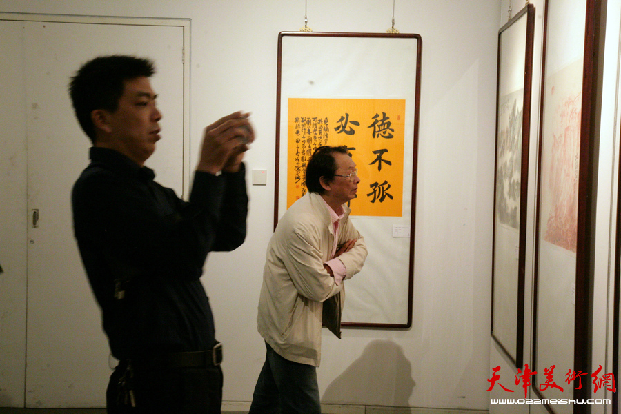 “津门画语”津门书画院第五届年展在天津美术馆开展，图为展览现场。