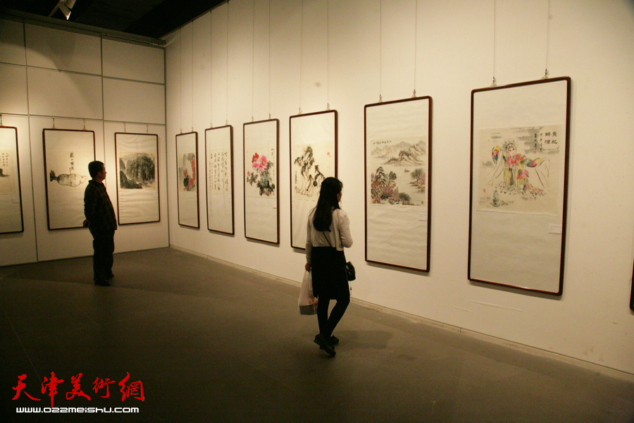 “津门画语”津门书画院第五届年展在天津美术馆开展，图为展览现场。