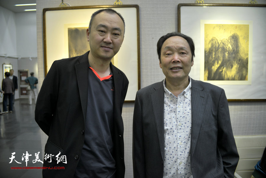 “津门二JI”纪振民姬俊尧山水画小品展在天津图书馆开幕