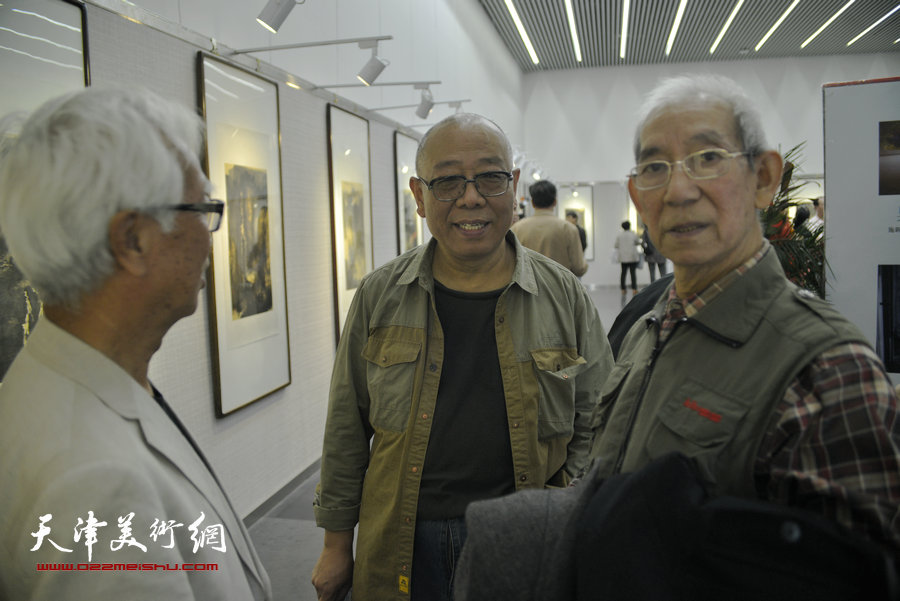 “津门二JI”纪振民姬俊尧山水画小品展在天津图书馆开幕