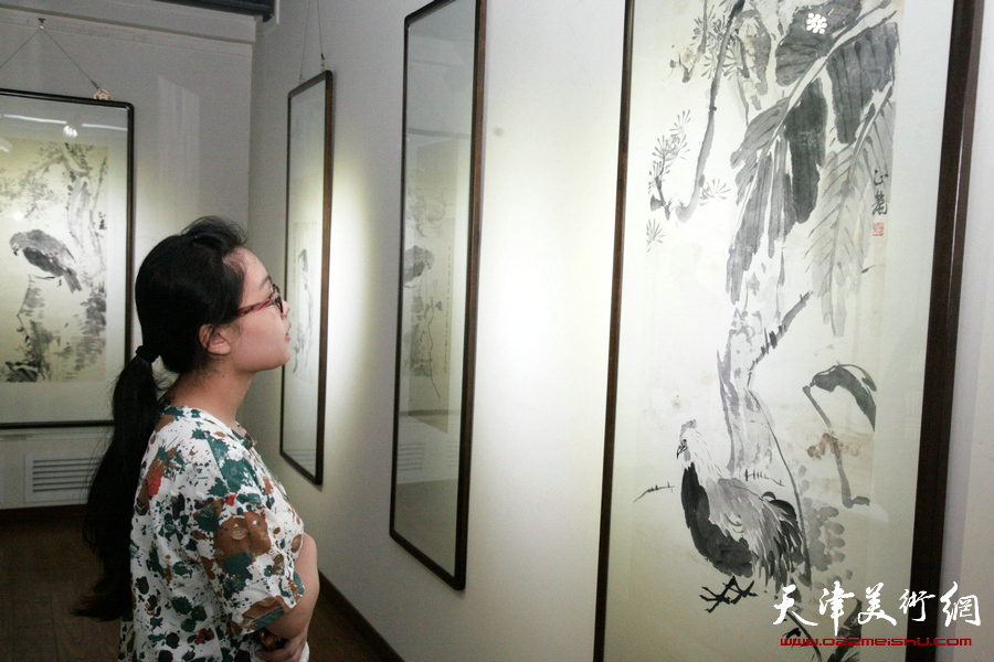 “守正——霍春阳师生作品展”在鸿德艺术馆开幕，图为