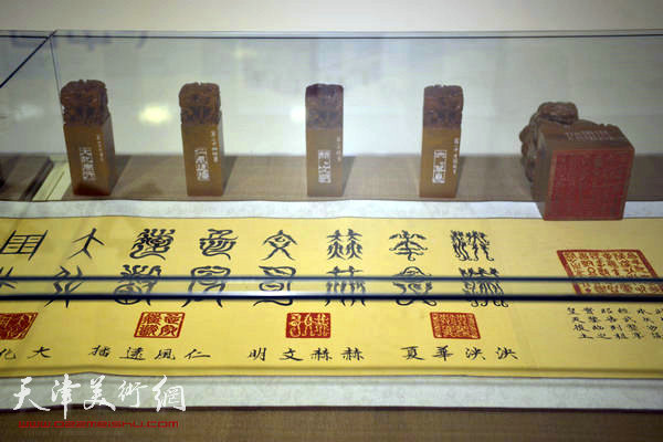 南京大屠杀死难者国家公祭鼎铭文篆刻系列套章及创意手卷