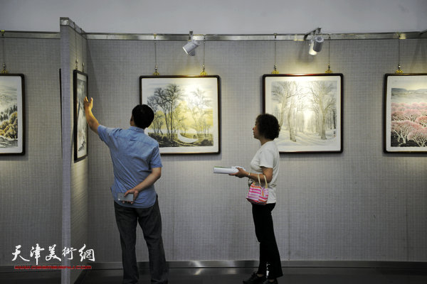 图为画展现场