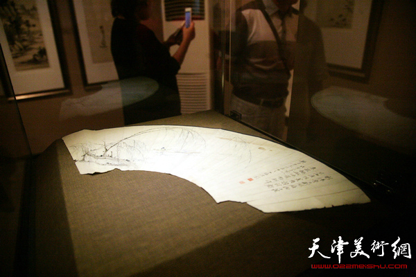 “那时芳华-邵芳的艺术&收藏”展览在鼎天美术公馆开幕，图为展览现场。