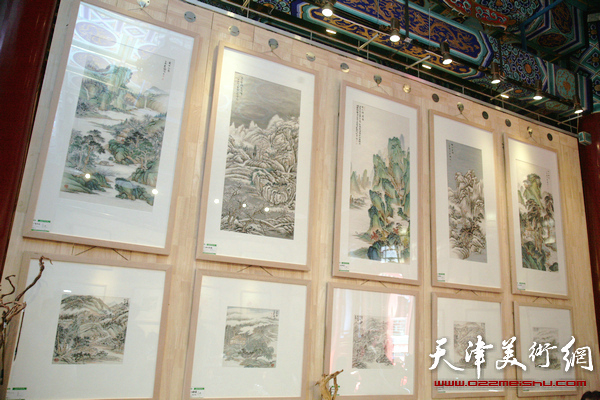 魏云飞作品展在集真阁开幕，图为