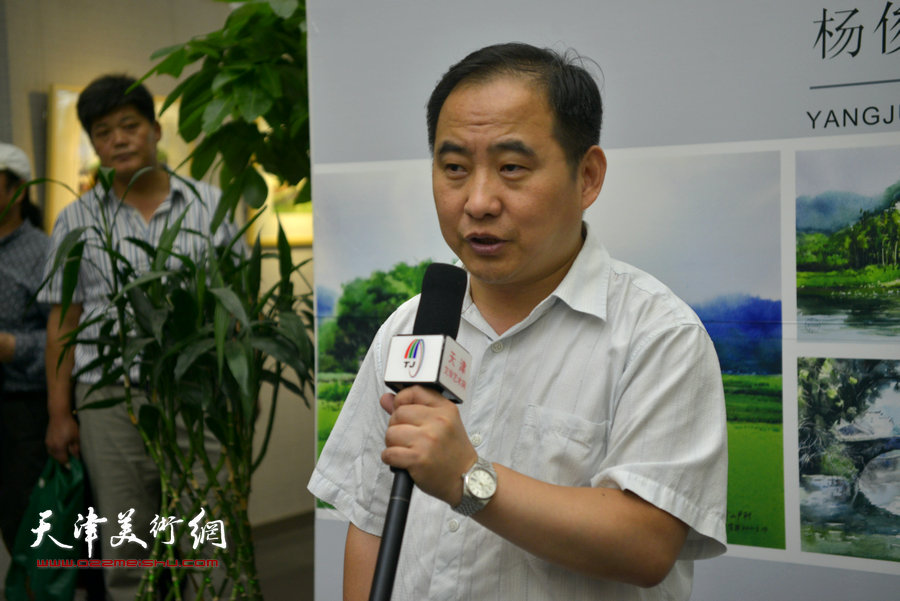 天津图书馆副馆长赵彦龙致辞。