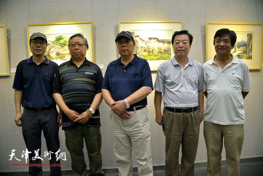 左起：杨俊甫、石增琇、郭凤祥、杨建国、高维星。