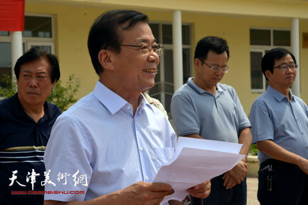 宁河县委常委、政法委书记、文联名誉主席刘宝迎致辞。