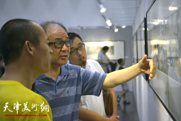 悦可妙心—张建永中国画小品展在天津图书馆开展，图为