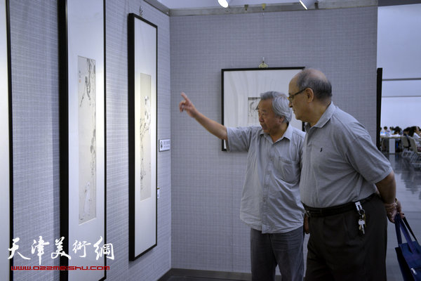 悦可妙心—张建永中国画小品展在天津图书馆开展，图为