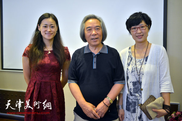 左起：风泉清听艺术投资管理（北京）有限公司董事长宋裕、著名画家霍春阳、天津高新区智慧山艺术中心总监高淑芳。