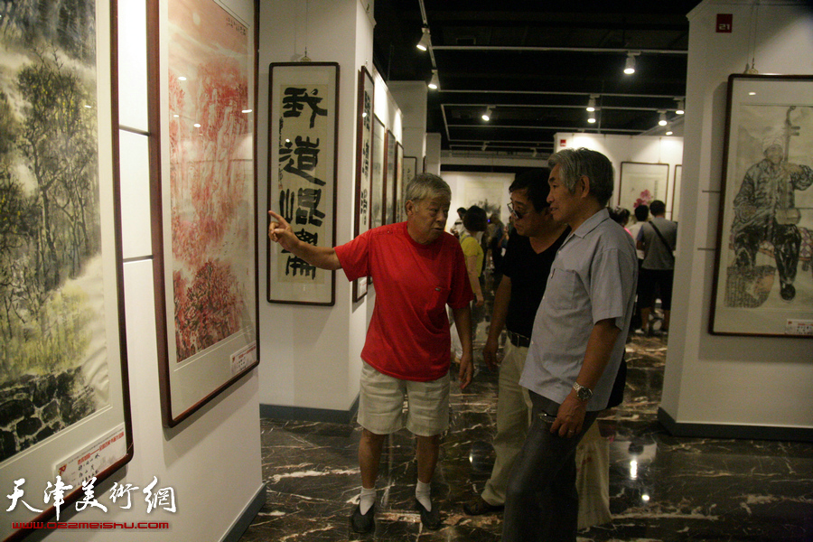 胜兵如歌—全国百家书画作品展7月31日在天津日报美术馆开幕。