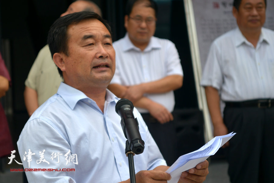 仪式由宝坻区文化广播电视局党委书记杨宏起主持。