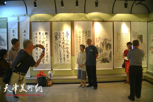 中华魂魄-天津市、区政协历届委员纪念抗日战争胜利70周年书画摄影作品展