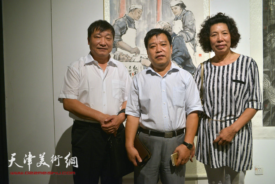 “到人民中去”京津冀百名艺术家志愿者赴抗战圣地服务采风创作成果巡展在天津美术学院美术馆开幕。