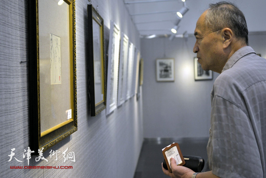 天津首届钢笔画学术展暨天津第二届钢笔画论坛现场。 