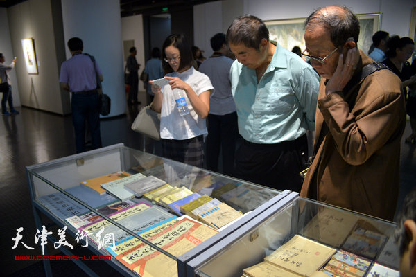 大匠之园-杨德树艺术作品展览现场。