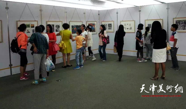 滨海新区举行中小学师生版画藏书票比赛优秀作品展