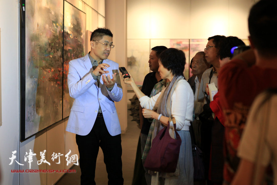 心灵的交换——程亚杰意象油画展在天津美术馆开展