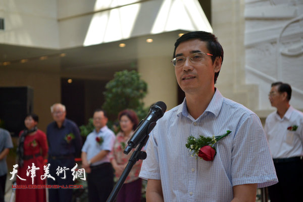 沧州文联党组书记王月周致辞。