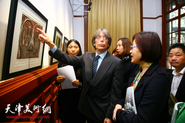 美国当代木版画家、能面雕刻师瑞·诺尔特先生讲解作品