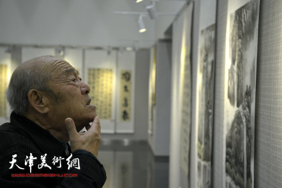 图为纪念刘奎龄诞辰130周年书画提名展览现场。