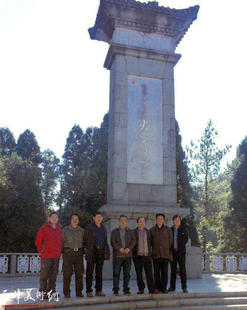 天津著名画家向中林、王其华、黄国华、邵鸿萍、杨顺和等在井冈山。