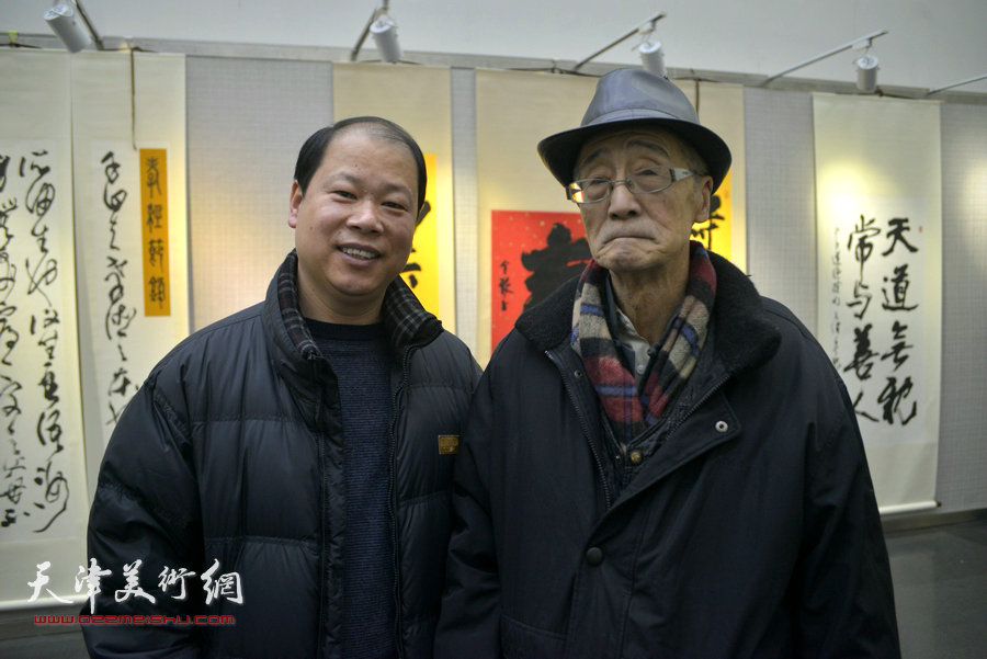 陈克昌、李锋在书展现场