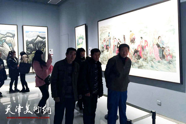 第二届中国梦·翰墨缘五画院联展展览现场。