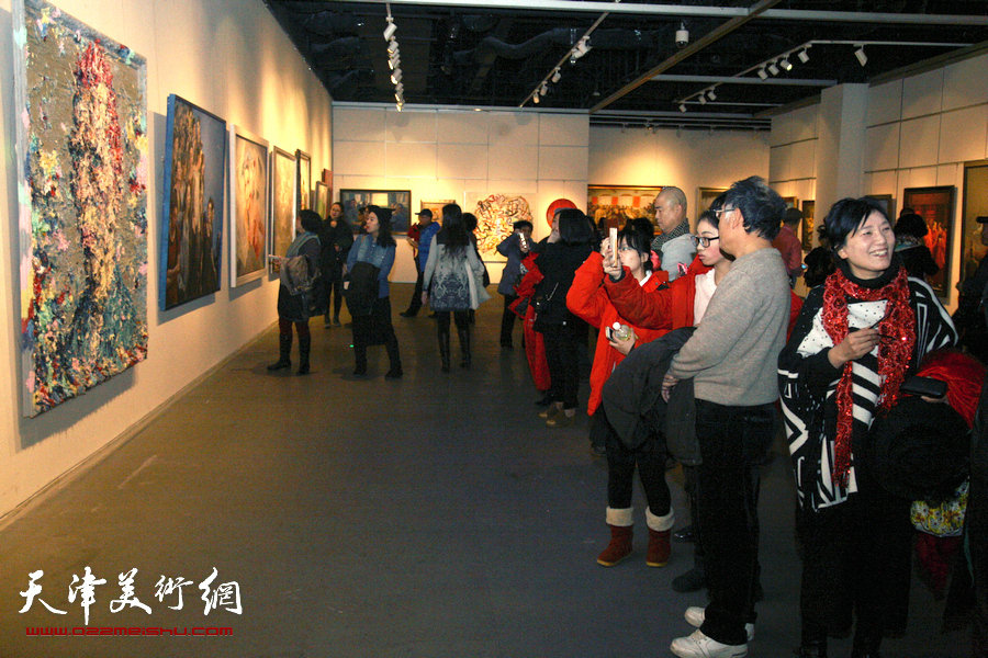 “中国精神”第四届中国油画展展览现场。