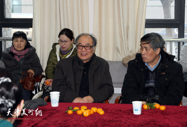 天津工业大学书画协会会长郭书仁致辞。