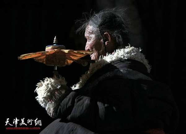 藏地·深呼吸-站台三10人藏区主题视觉艺术展参展作品。