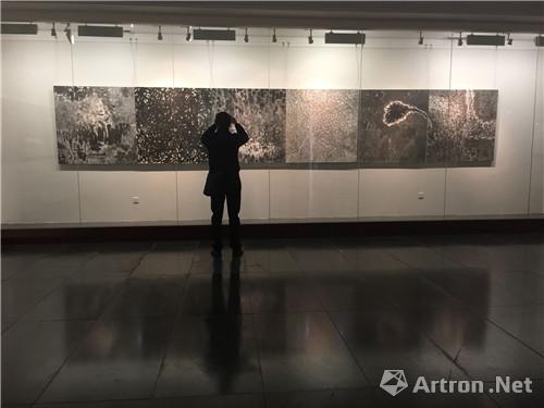 “在花园”邓国源当代艺术展展览现场。