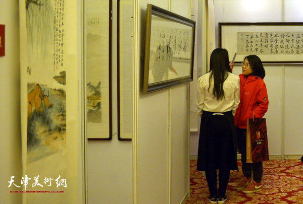 鼎天国际2015秋季艺术品拍卖会今天起在天津迎宾馆举行预展