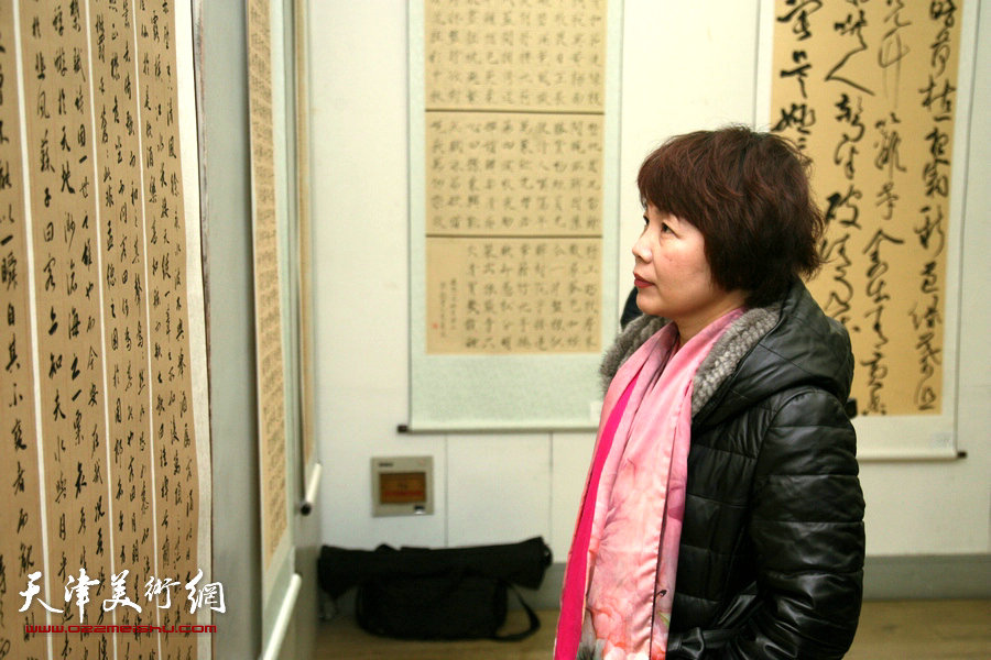 巾帼翰墨-天津市妇女书法提名展展览现场。
