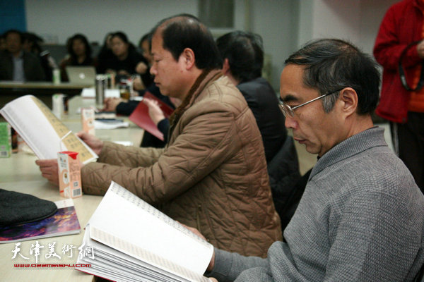 巾帼翰墨-天津市妇女书法提名展座谈会现场。