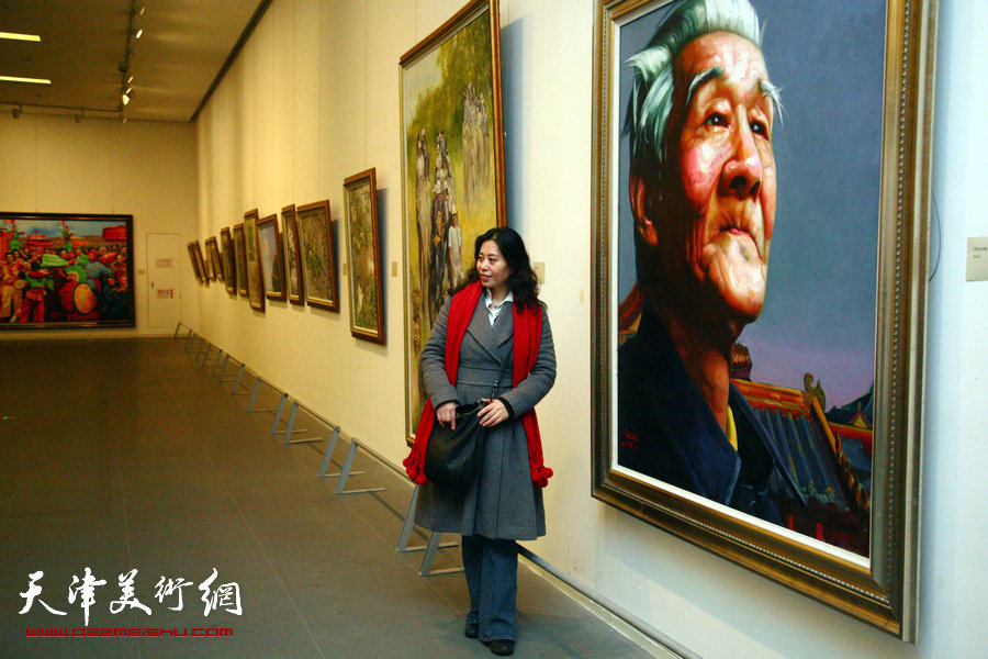 迎新年-津南区美术书法精品展在天津美术馆开幕，图为展览现场。