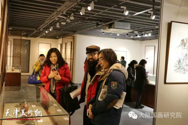 江山如画——国画创作探索交流学习展展览现场。