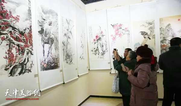 2015年宝坻书画作品展展览现场。