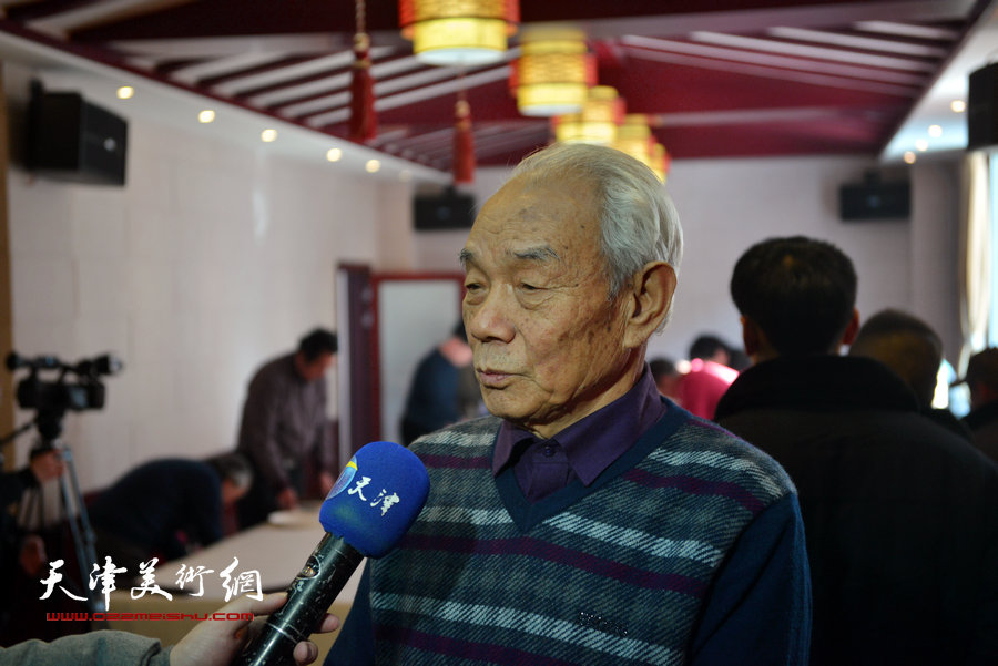 “宝地腾飞”寓发展 天津美术家走进宝坻送文化