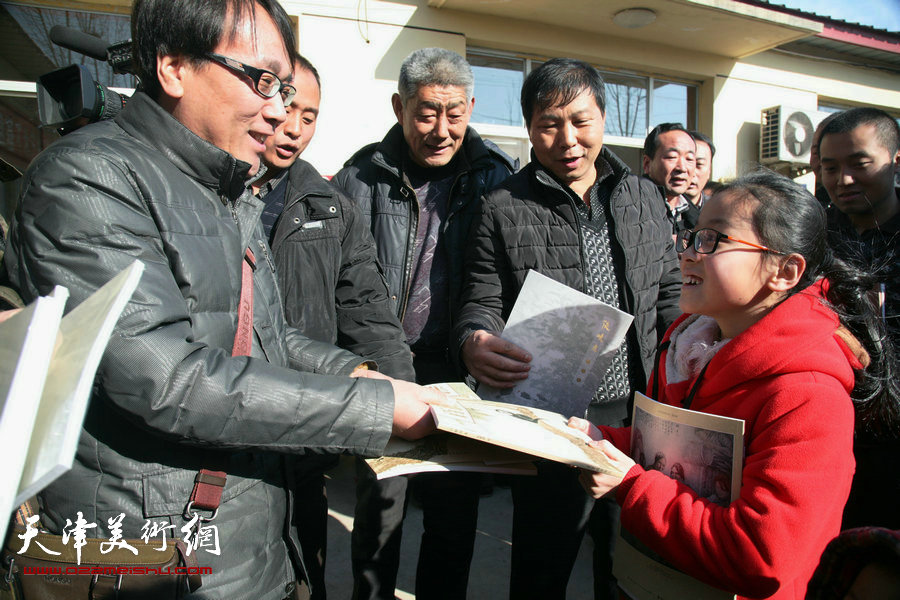 天津画院“深入生活、扎根人民”送文化到静海区