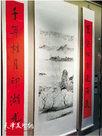“满堂春色——中堂楹联展”在西湖之滨旧貌新颜的杭州国画院美术馆精彩登堂。